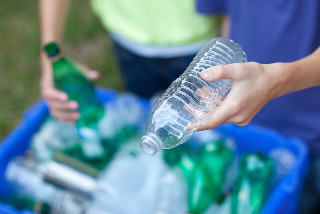riciclo della plastica bottiglie